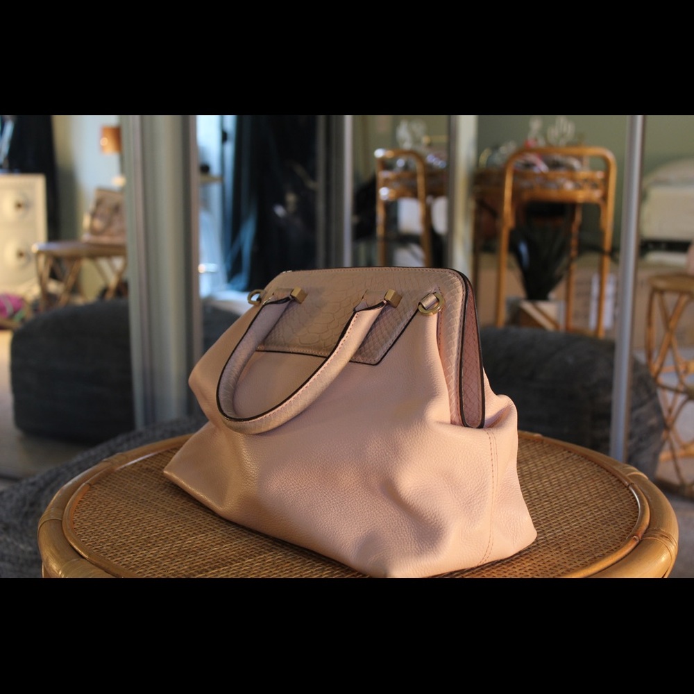 Adorable Kate Spade satchel! - Picture 5 of 5
